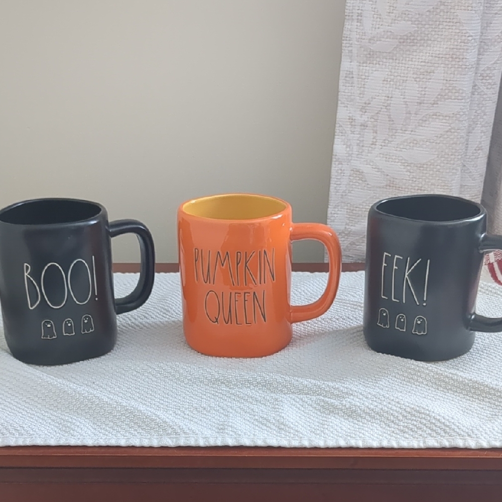 Halloween Themed Mug Set - Black and Orange
